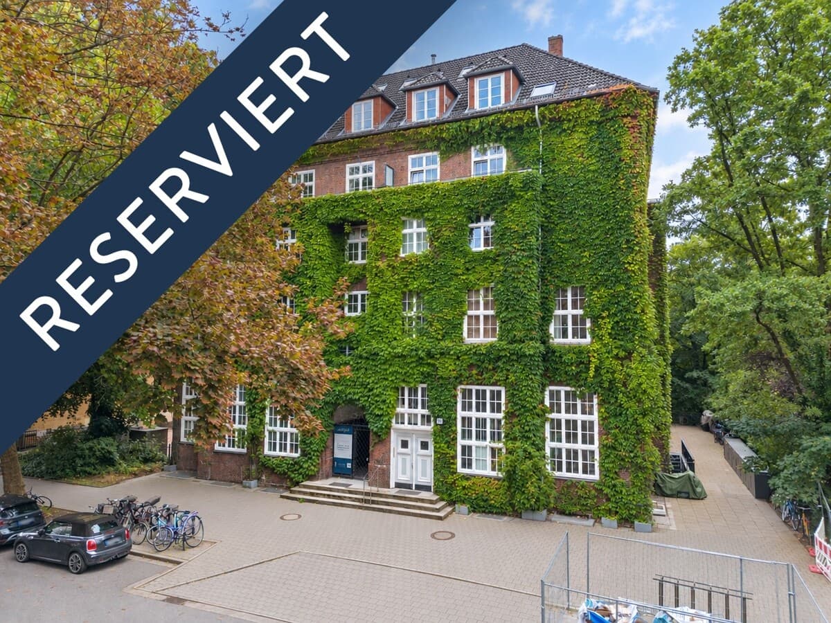 Generalsviertel! 4-Zimmer-Neubau-Wohnung im klassischen Altbau mit ca. 139 m² Wohnfläche - direkte Wasserausrichtung!